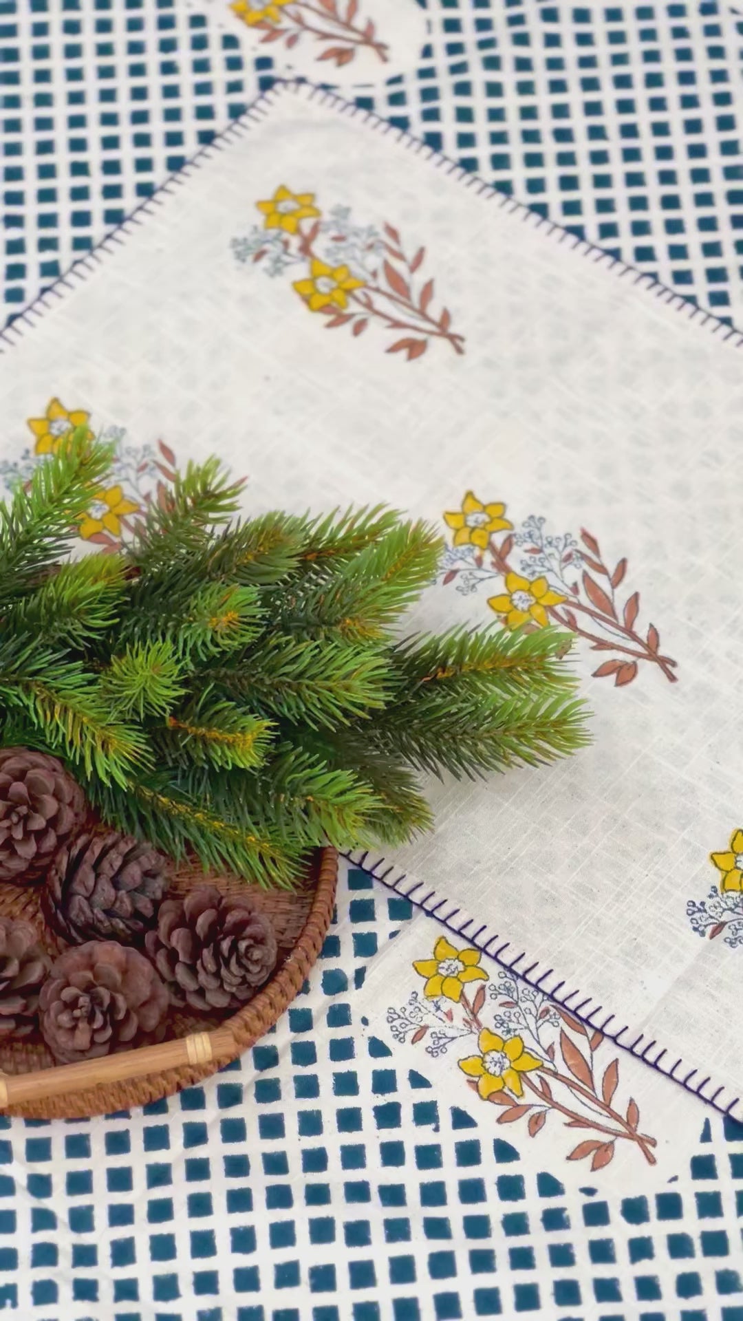 The Corbett Blue - Hand Block Cotton Slub Tablecloth - 6 Seater - Bloc á Main